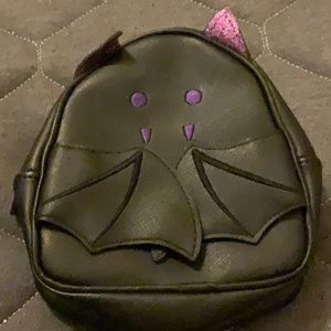 Cute, traveling,bag if you like bags or mini bags good for personal reasons .…